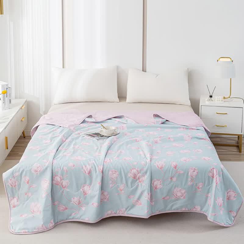 

Dohia Magnolia Blossom Summer Quilt S (152x218cm)