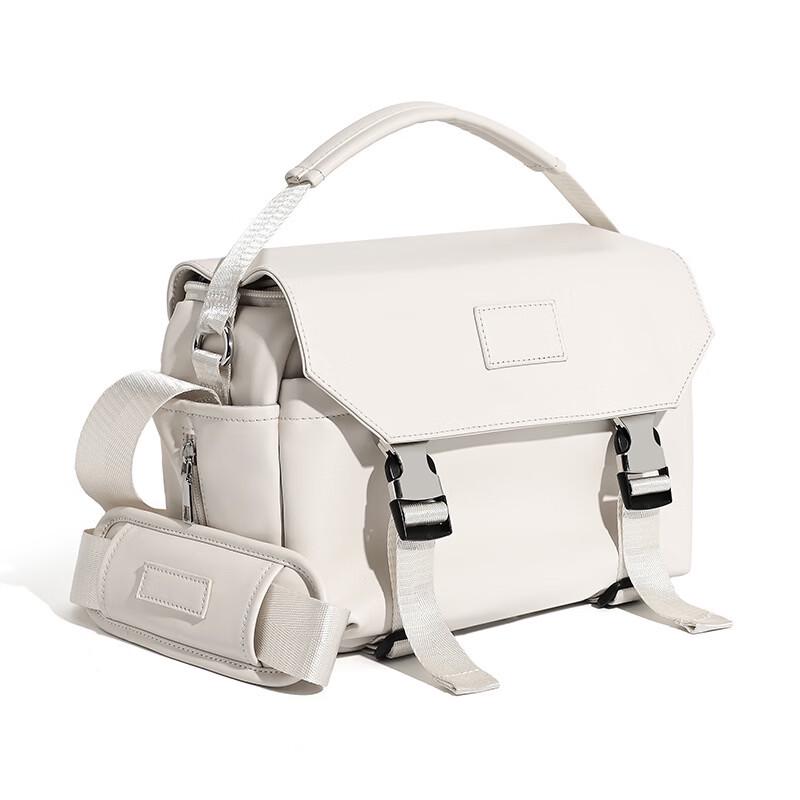 MDNG Mirrorless Camera Bag with Buckle One Size