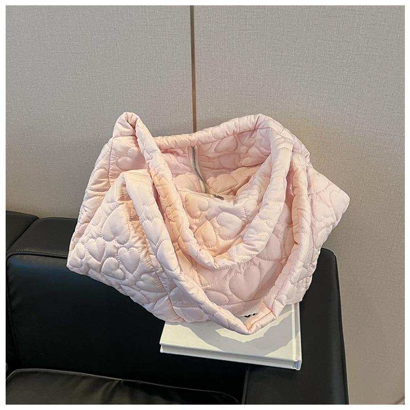 

Nylon cloth bag women s large-capacity new autumn and winter versatile shoulder shopping bag commuter tote bag розовый