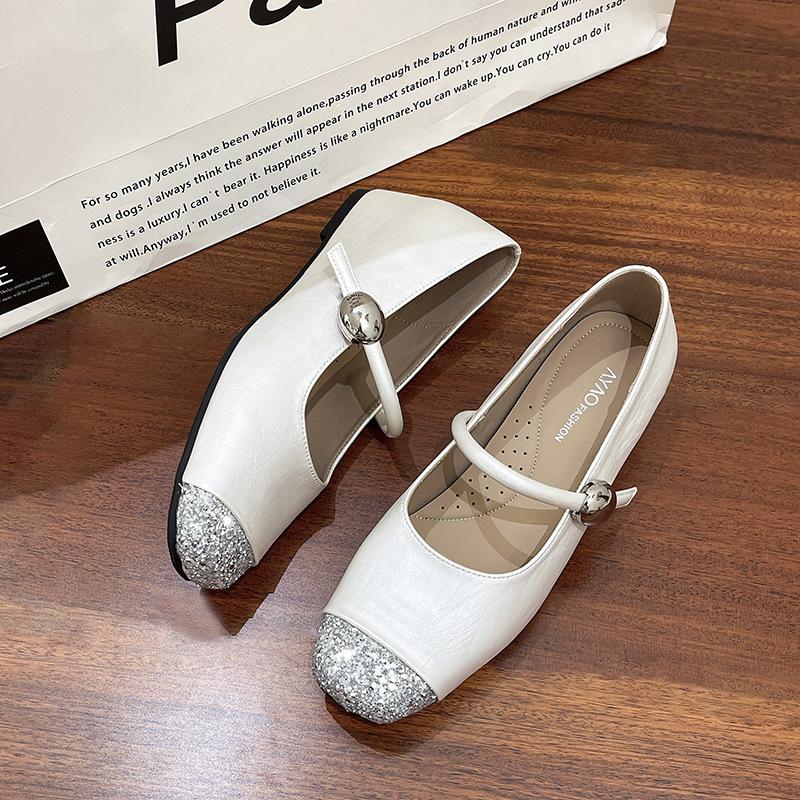French beautiful Mary Jane shoes women's 2025 new summer wear with skirt single shoes versatile flat-soled small leather shoes