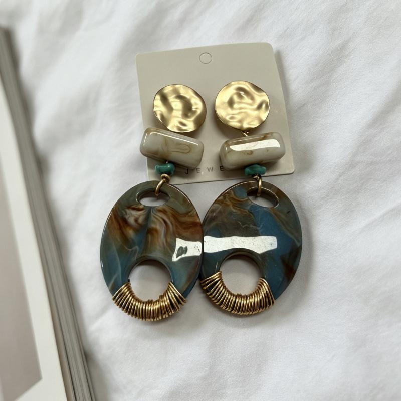 European and American personalized resin earrings women's geometric oval earrings retro light luxury high-end temperament stud earrings