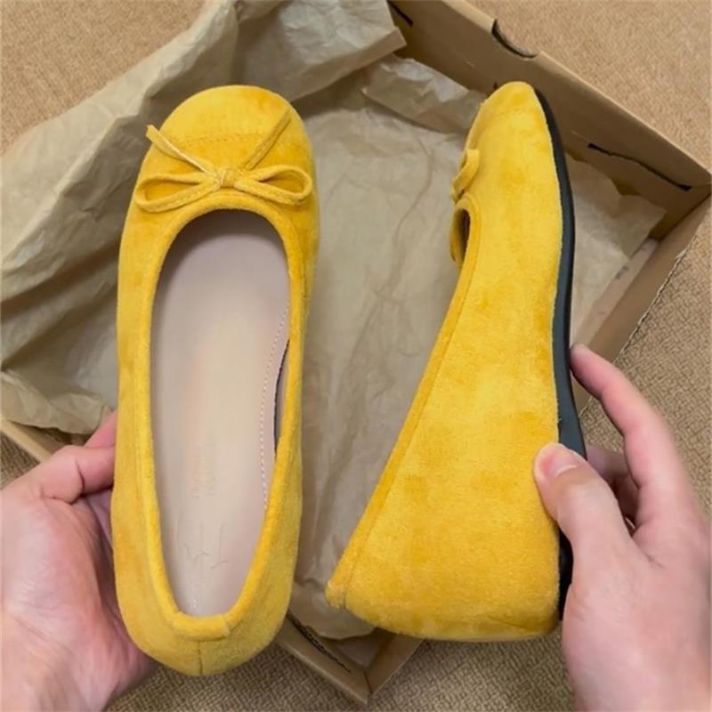 Xiaoxiangfeng Shallow Mouth Single Shoes Women's 2025 Autumn New Bow Flat Beanie Shoes Gentle Yellow Ballet Shoes