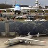 42CM Antonov AN-225 Mriya Transport 1/200 Scale Model Aircraft Resin Airplane Replica for Enthusiast Collection Souvenir