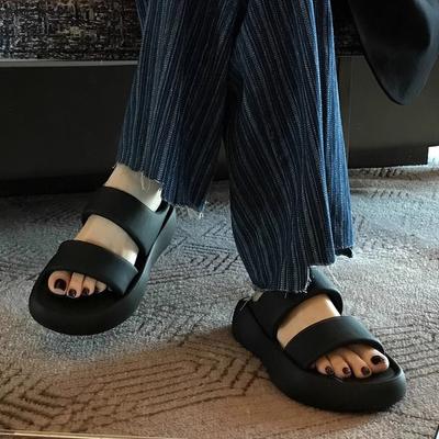 Platform Slippers Women's Summer Wear 2025 New Soft Leather Comfortable Cool Slippers Pregnant Women Casual Beach Sandals One-word Drag
