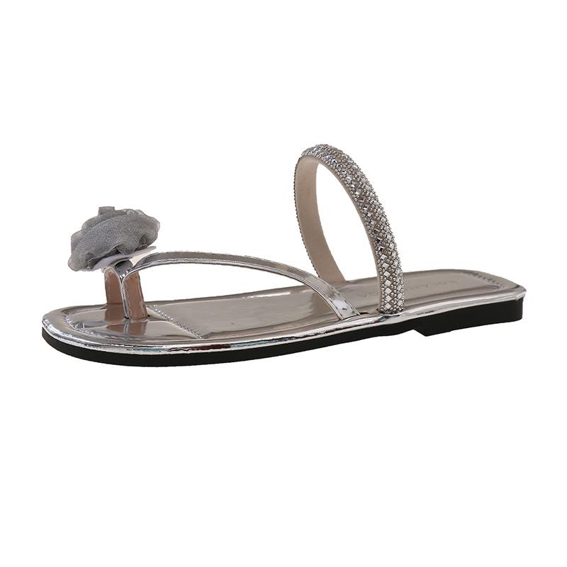 Soft bottom temperament French flat bottom cool slippers women's summer wear with celebrity set toe 2025 skirt flower beach slippers