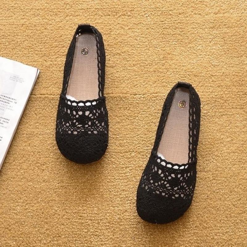 Fashion Comfortable and Elegant Summer Flat Mesh Breathable Shoes for Women Cheap Sale Fashion 2025 Casual Hollow Slip On Woman Footwear