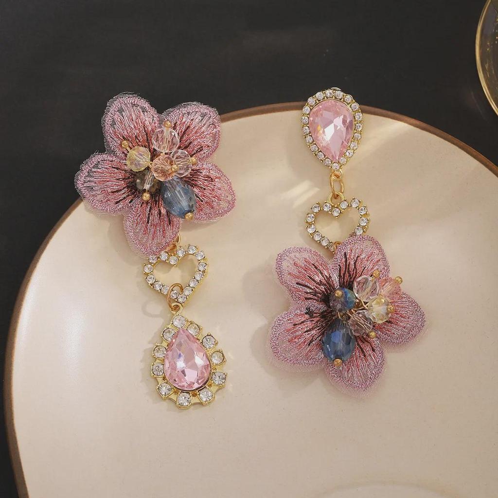 Silver Needle Retro Embroidery Lace Floral Asymmetrical Heart Diamond Earrings for Women