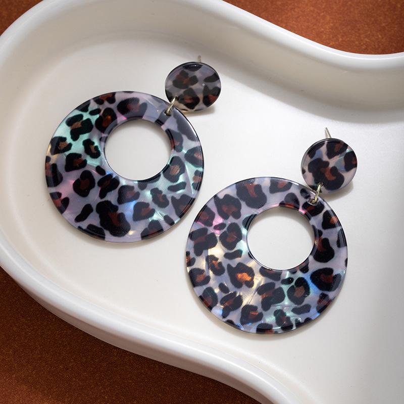 

Geometric Round Leopard Print Earrings Exaggerated Fashion Versatile Silver Needle Earrings Light Luxury High-End Ear Accessories