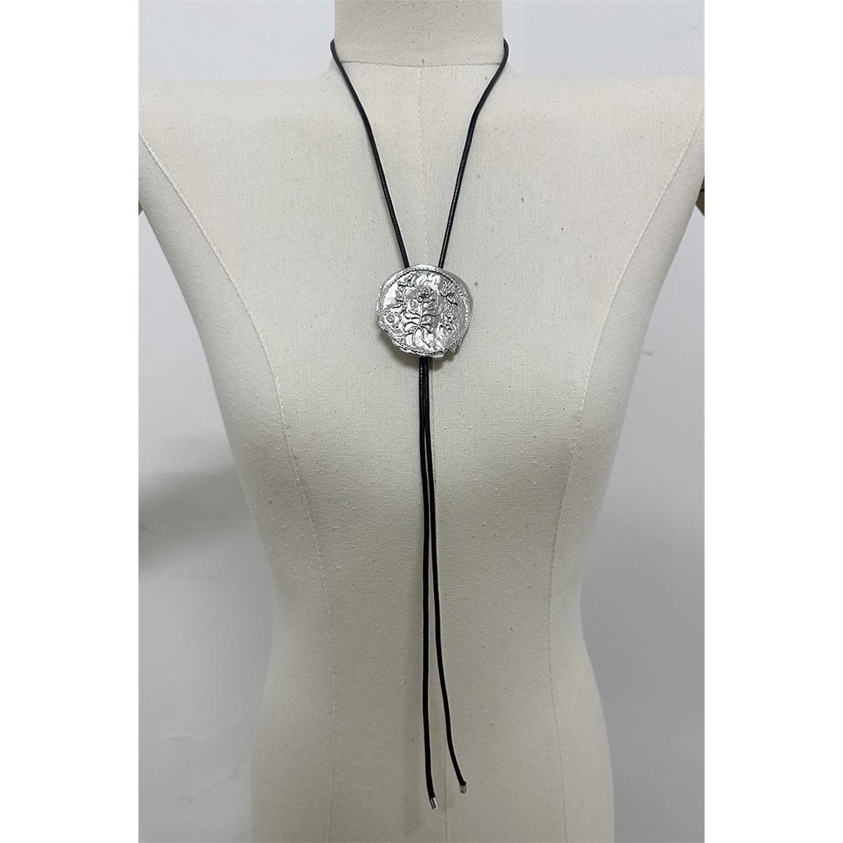 

Tooxika Cowboy Style Simple Design Round Embossed Flower Bow Tie Necklace Long Leather Cord Adjustable Necklace серебряный