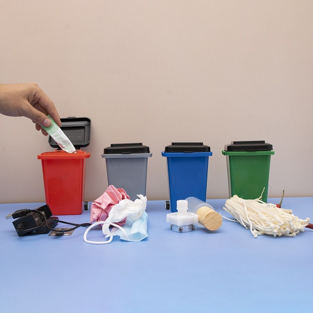 Creative Pen Container Roller Type Office Supplies New Office Desk Trash Bin