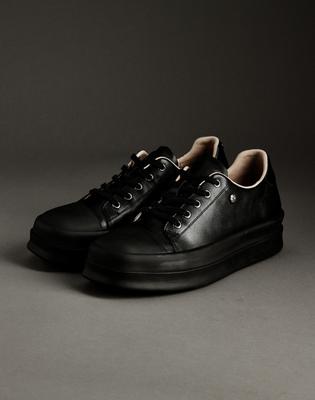 Obuwie uniseks – Sneakersy