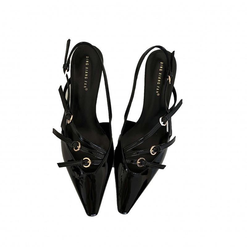 In the spring and autumn of 2025, the new pointed thin heel belt buckle single shoes have a niche design sense of versatility, and the back strap is b