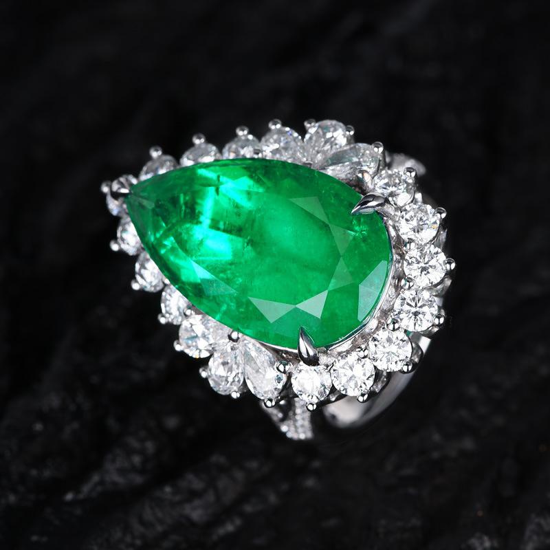 Inlaid Microdrop Pear-Shaped Synthetic Emerald Live Engagement Ring