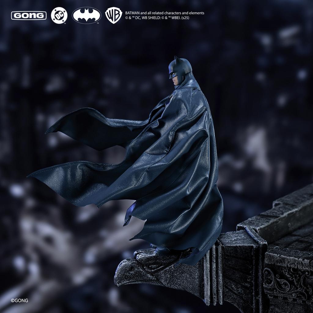 In Stock Genuine Gong Dc Silence Batman Cloth Outfit Action Figure Batman Anime Figures 3d Batman Gift Toy Collectible Movable