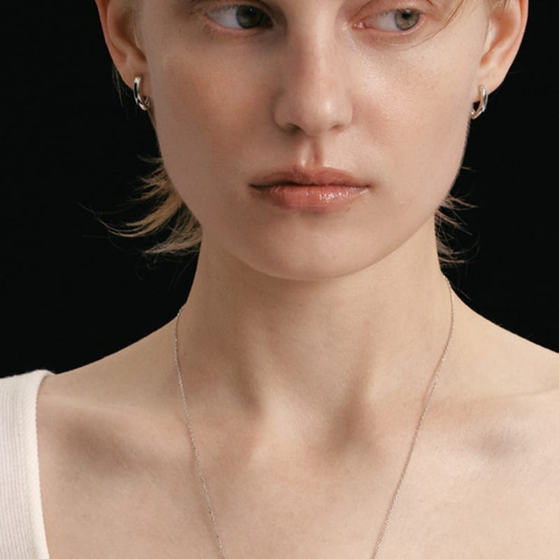 LUNNE Silver 925 V Edit One-Touch Earrings #LSE99