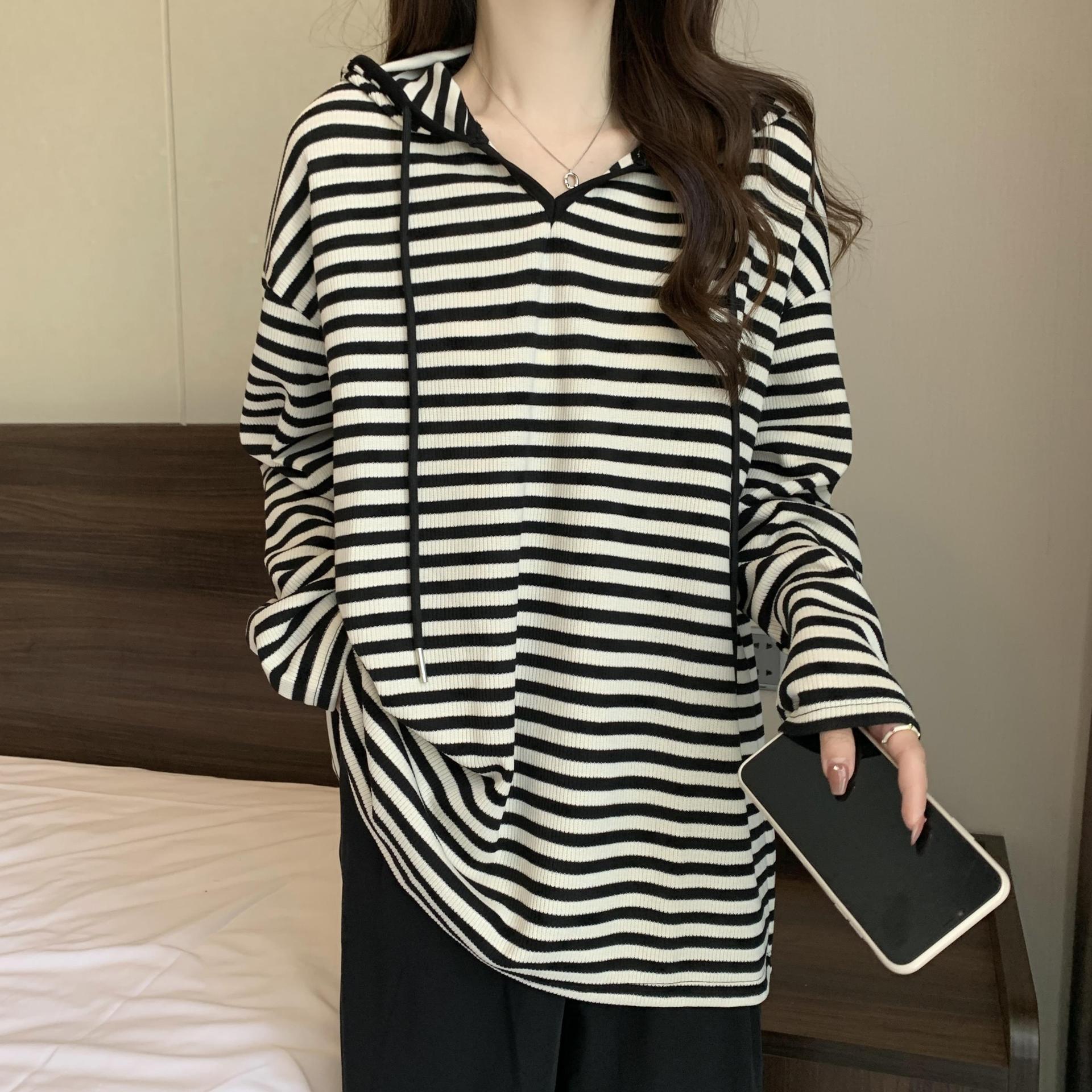 

Женская футболка с длинными рукавами и капюшоном, больших размеров, в полоску - утягивающая, средней длины, с весенним трикотажным верхом One Size