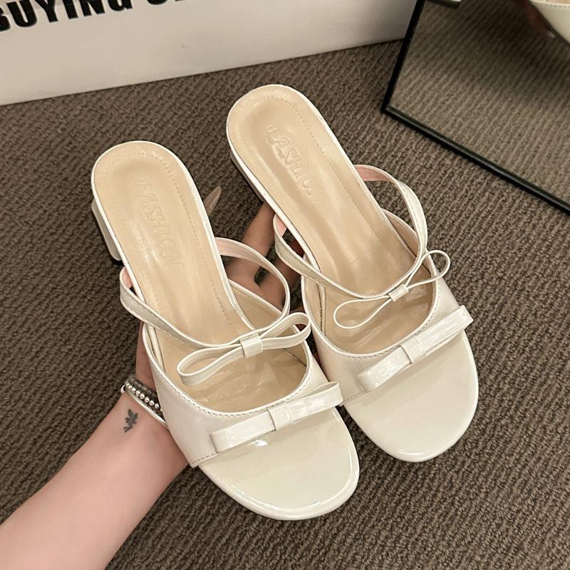 Bow thick heel slippers women's summer wear 2025 new with skirt one-word sandals beautiful French high heels