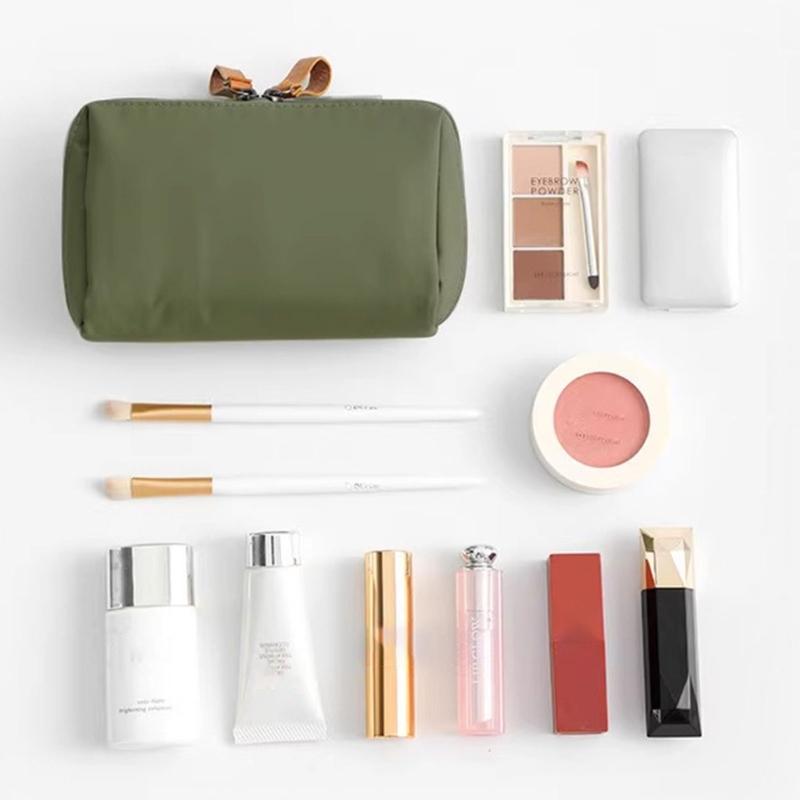 Travel Friendly Cosmetic Pouches With Multiple Compartments Waterproof Nylon Materials Portable Makeup Organizers