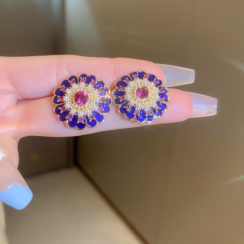 

Винтажные серьги в ретро-стиле: Нишевые серьги-пусеты класса люкс, универсальный дизайн высокого класса