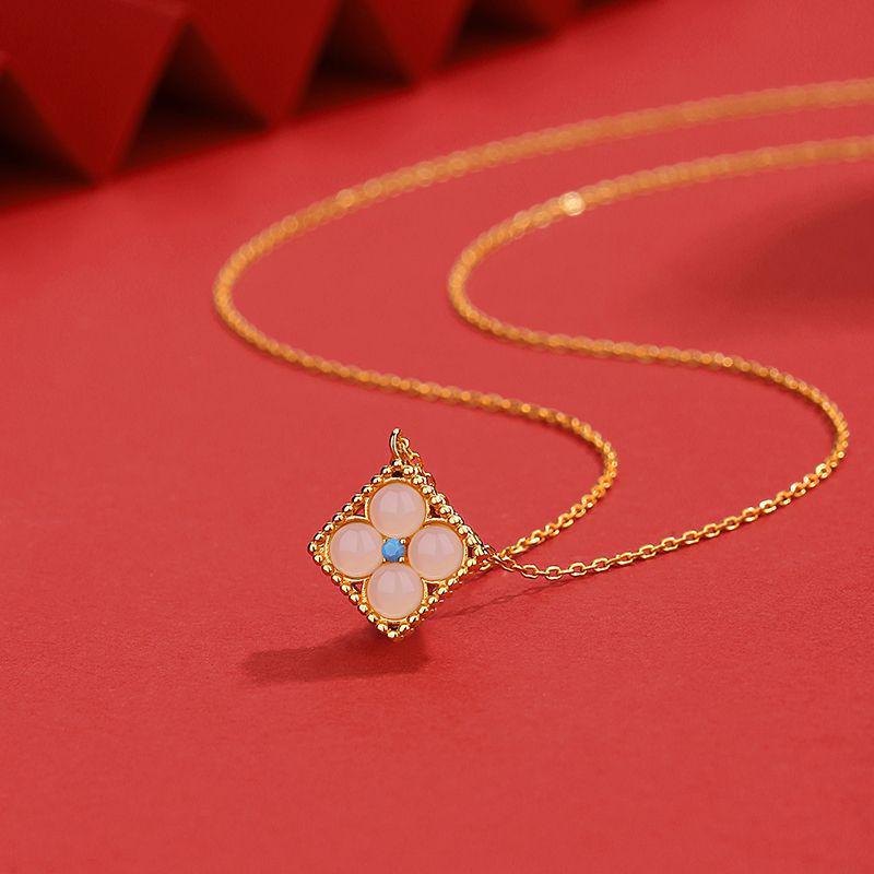 

Baoyilong S925 Silver Hetian Jade Necklace: Elegant, Light Luxury Women s Gift for Mother s Day 925 Silver