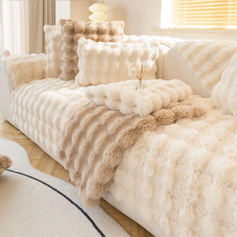 2025 Winter A-Grade Rabbit Plush Sofa Cover: Thickened, Warm, and Simple Cushion Cloth