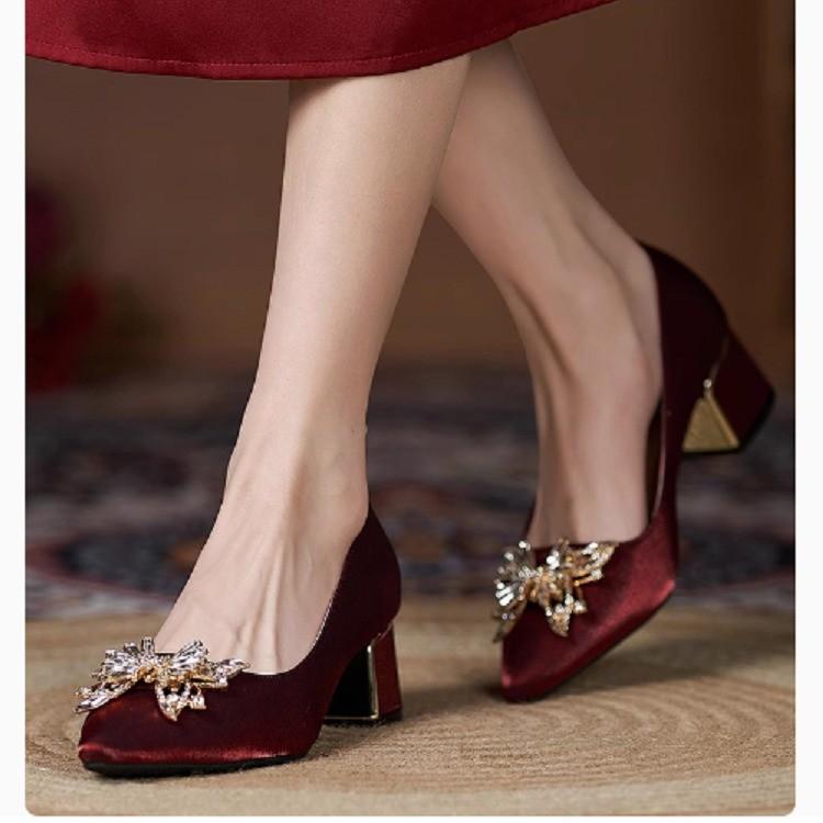 Fashion 2024 New Women's Elegant Designer Luxurious Rhinestone Decorated Letters Sexy Women's High Heels Women's Shoes