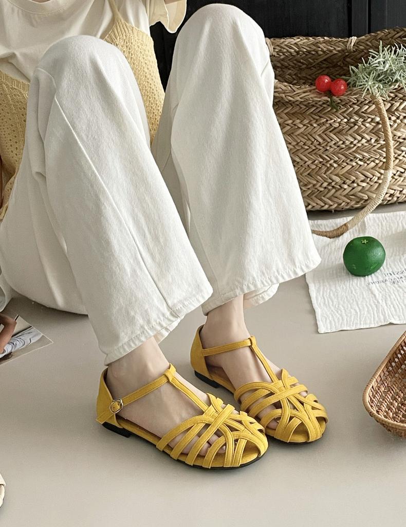 Leather hollow woven bag head Roman sandals women's literary style casual versatile comfortable flat T-button pig cage shoes