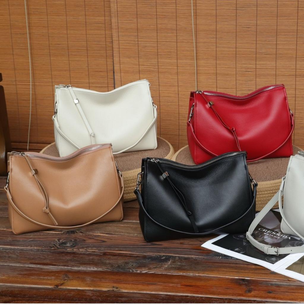 2025 A/W Top Grain Slumped Leather Shoulder Bag - Women's Genuine Crossbody Pillow Purse, Premium Commute Underarm Bag