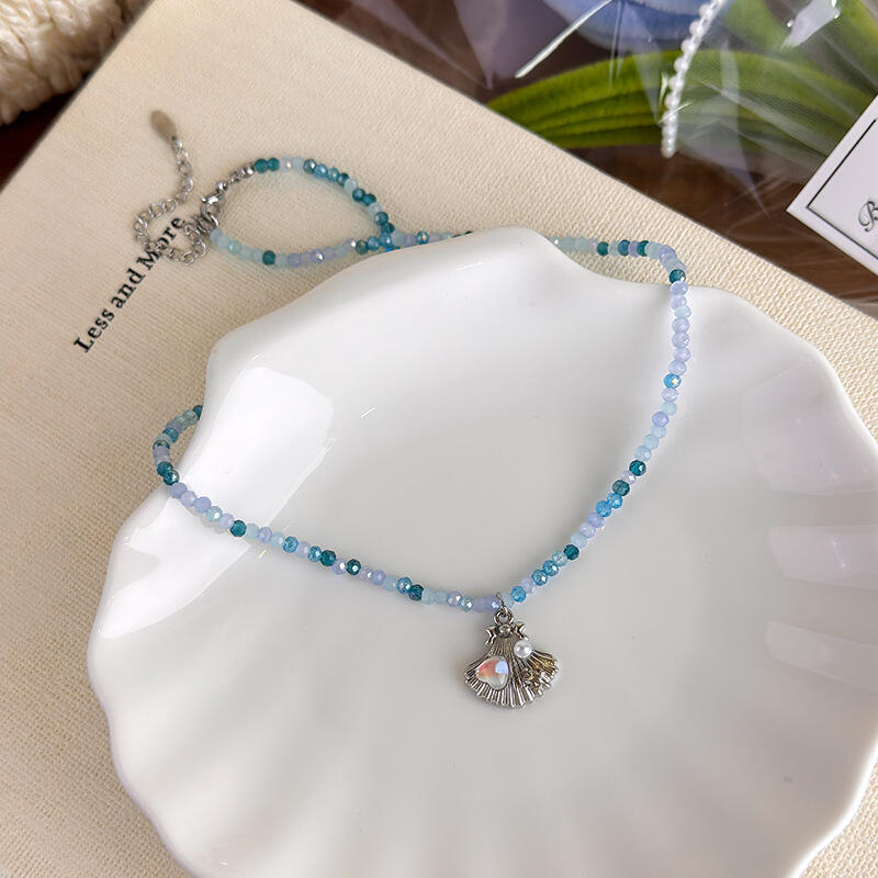 Exquisite Blue Starfish Shell Pendant Necklaces for Women Girls Vacation Style Artificial Crystal Beaded Necklaces Jewelry Gifts