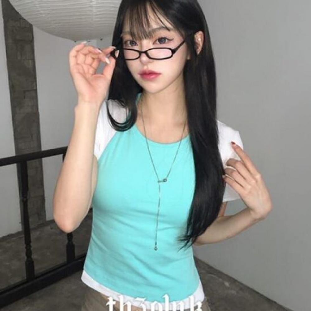 The Pink Women Slim FiT Layered Color Block HalTer Neck Semi Crop ShorT Sleeve T