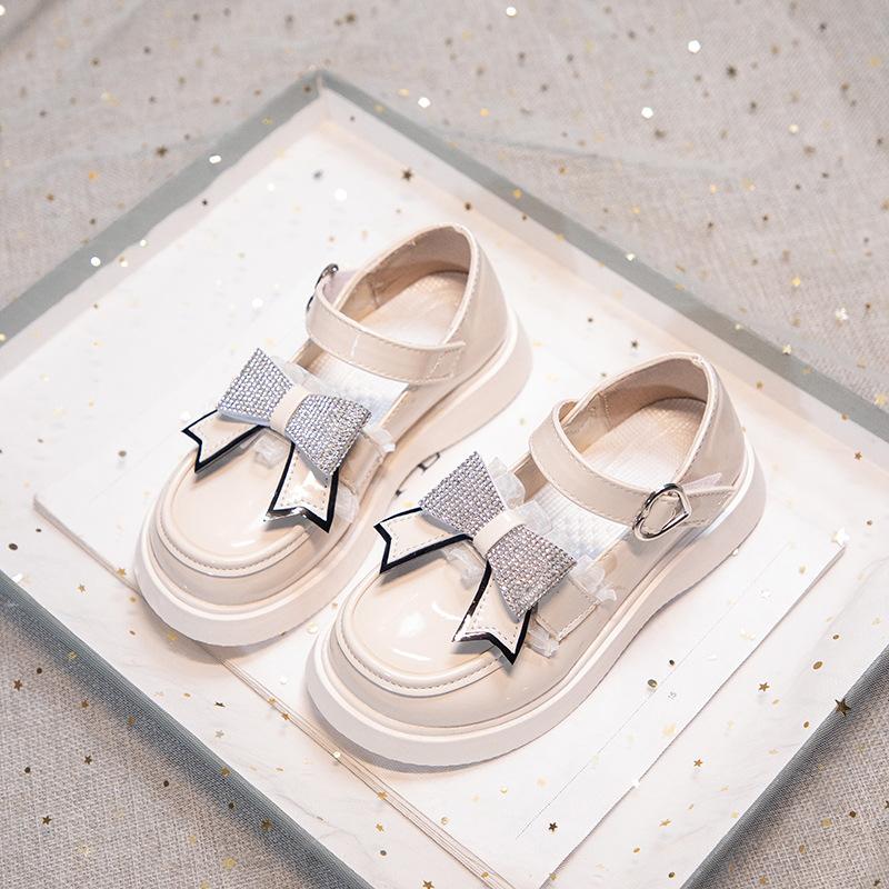 

Туфли для девочек маленькие кожаные туфли черного цвета, весна и лето, новые детские сандалии принцессы на мягкой подошве, для детей среднего и старшего возраста 27 бежевый