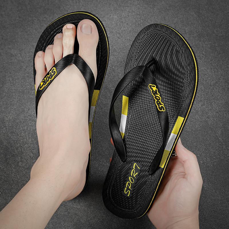 Fashion New summer flat men's non-slip lightweight wading outdoor beach sandals Family bathroom sandals flip-flops men's shoes