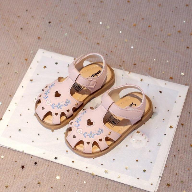 Anti-slip Sandals for Girls, New Style, Soft Sole Shoes