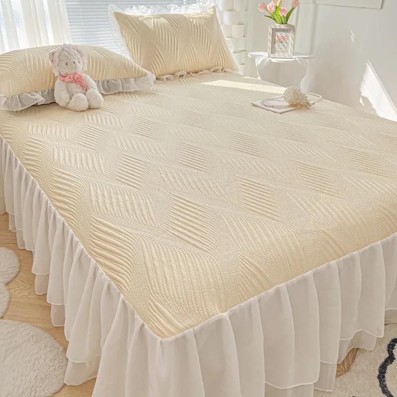 Summer Ice Silk Bed Skirt Cooling Mat Foldable Machine Washable Soft Latex Mattress Cover for Home Use 150x200cm 1pc