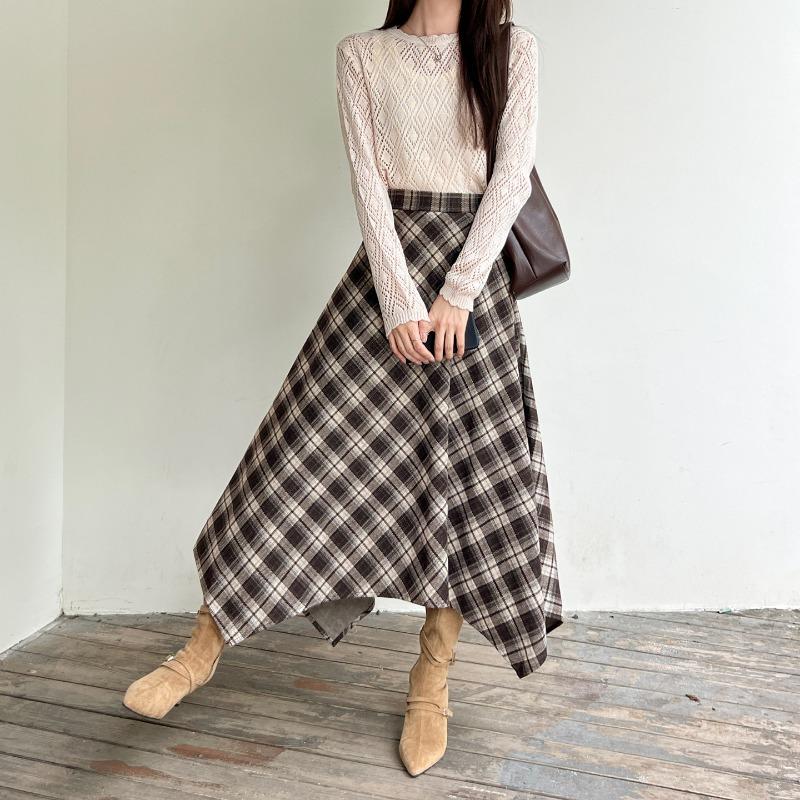 

navy blue skirt women s spring and autumn new high waist drape fashion retro medium and long A-shaped irregular plaid umbrella skirt Xl recommended 67.5-75kg кавовий