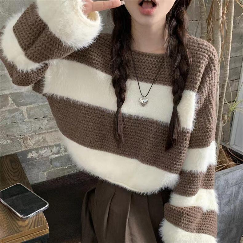 

Imitation mink temperament striped contrasting sweater women s autumn and winter soft waxy design sense retro loose long-sleeved knitted sweater top average size 57-145 кавовий