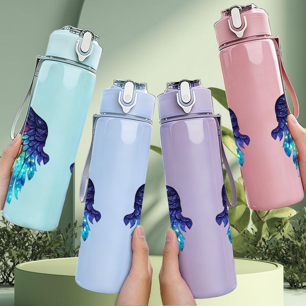 1PC Rainbow Color Feather Wings Pattern 750ml Color Plastic Sports Water Bottle Leakproof Flip Straw Lid Suitable for Sports Office Home Use