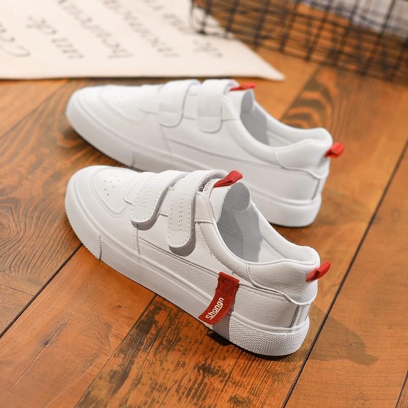 

Модная женская обувь 2025 Весна Новая корейская версия Кожа из микрофибры Женская повседневная обувь Модная универсальная женская парусиновая обувь обувь на плоской подошве 40 красный