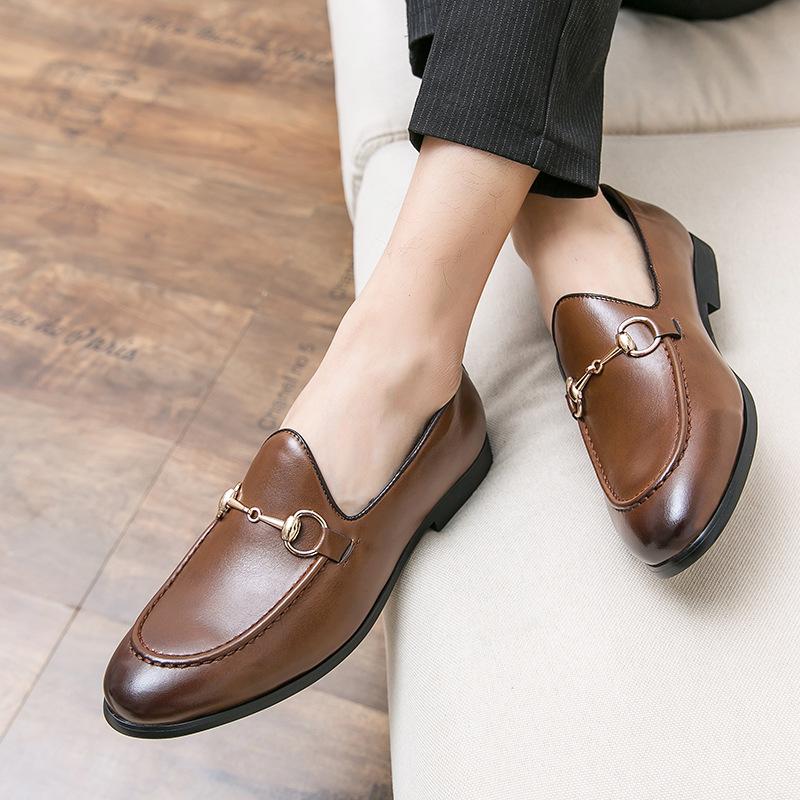 Frühlings Herren einfarbige glänzende Slipper koreanische Version große Größe Fußslipper Büro Casual Lederschuhe Herren