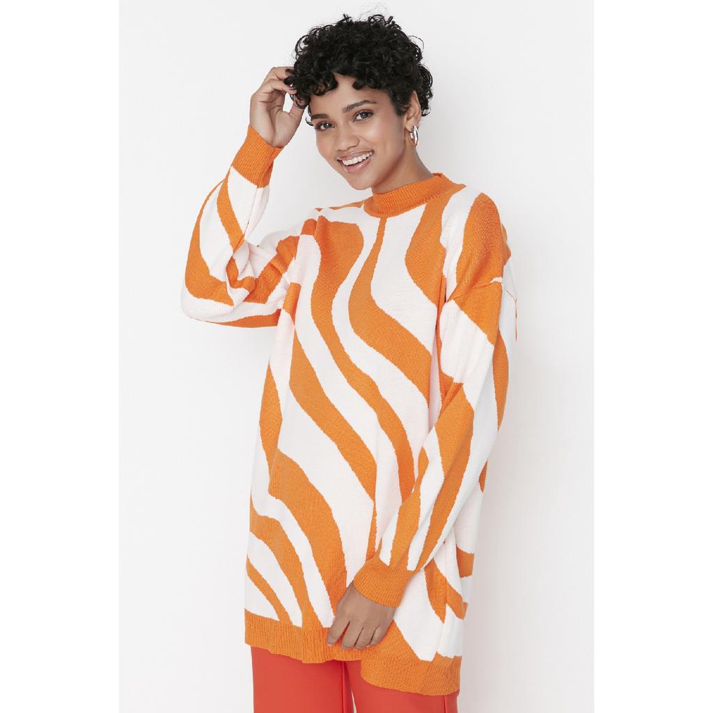 Ecru Orange Tierstreifenmuster Halbrollkragen Strickpullover Tctaw23kz00023