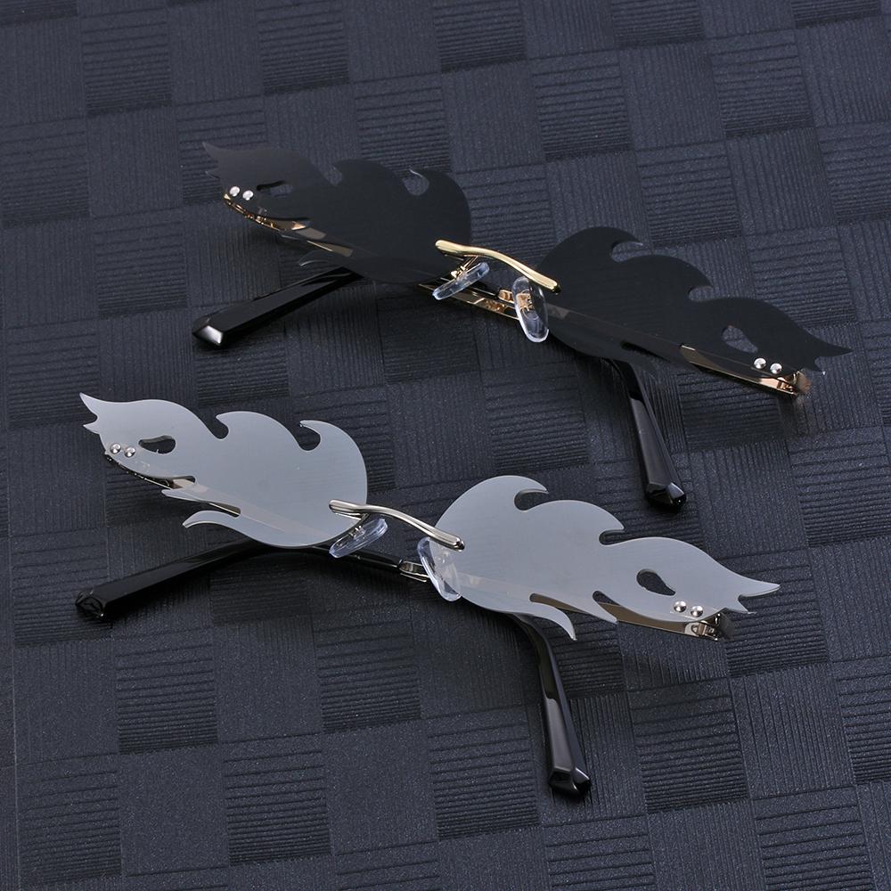 Módní Sluneční brýle s Plameny pro Ženy a Muže Bezrámečkové Vlnité Sluneční brýle UV 4 Ochrana Luxusní Trendy Úzké Sluneční brýle Streetwear