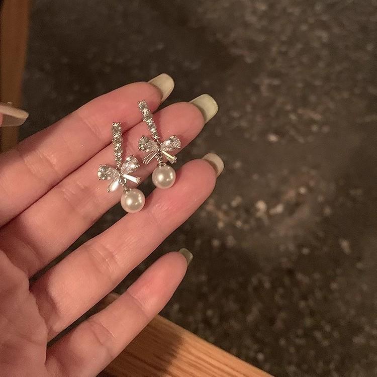 Unique 925 Silver Butterfly Zircon Pearl Stud Earrings for Women - High-End Fashion Jewelry