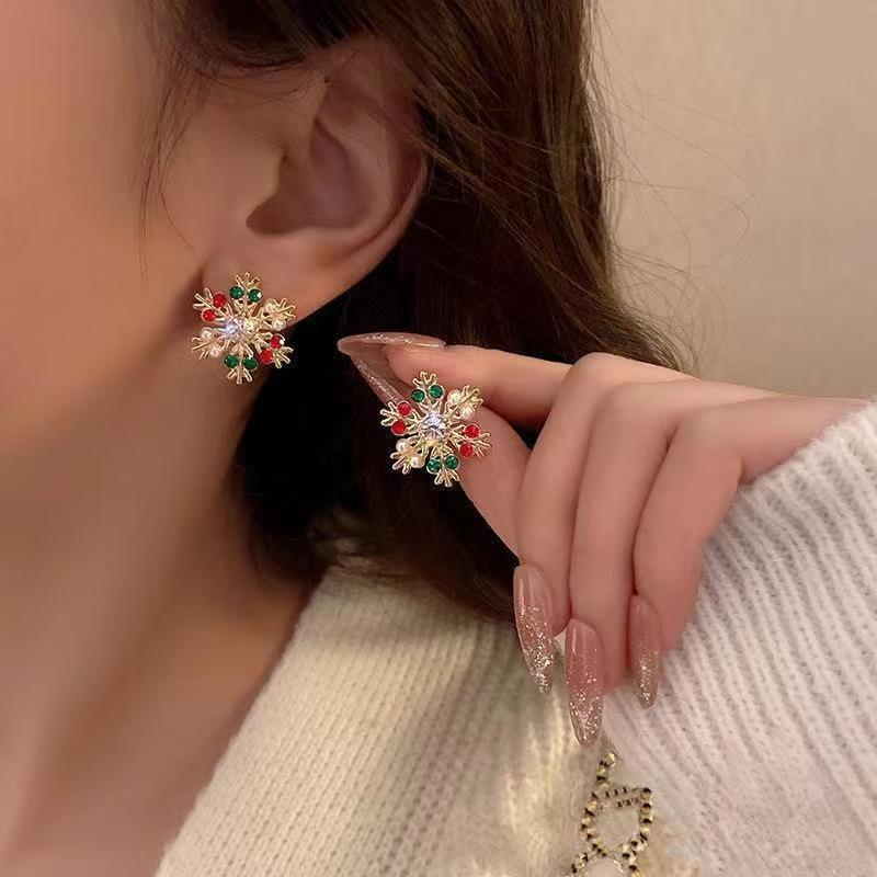 Winter Schneeflocken Ohrstecker für Damen Bunte Acrylkristalle Koreanische Mode Kleine Ohrringe Weihnachtsfeier Schmuck