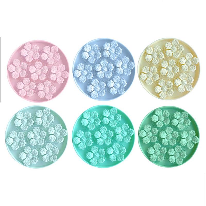 Cute Cat Paw Flower Shape Non-slip Silicone Pet Slow Feeder Mat Heat-resistant Anti-choking Dog Licking Mat Platos Para Gatos