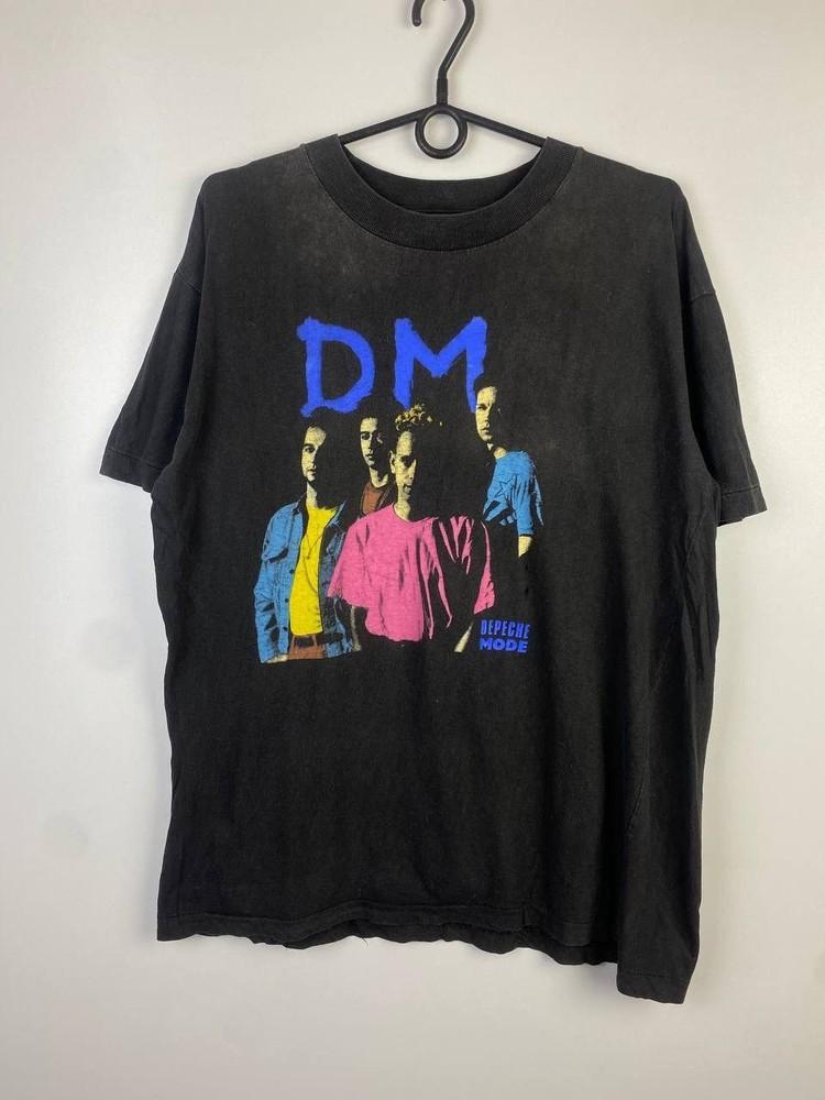 Depeche Mode Band Vtg 90#039s Classic Style Black Unisex Tshirt Reprint KH11686 Unisex T-Shirt M