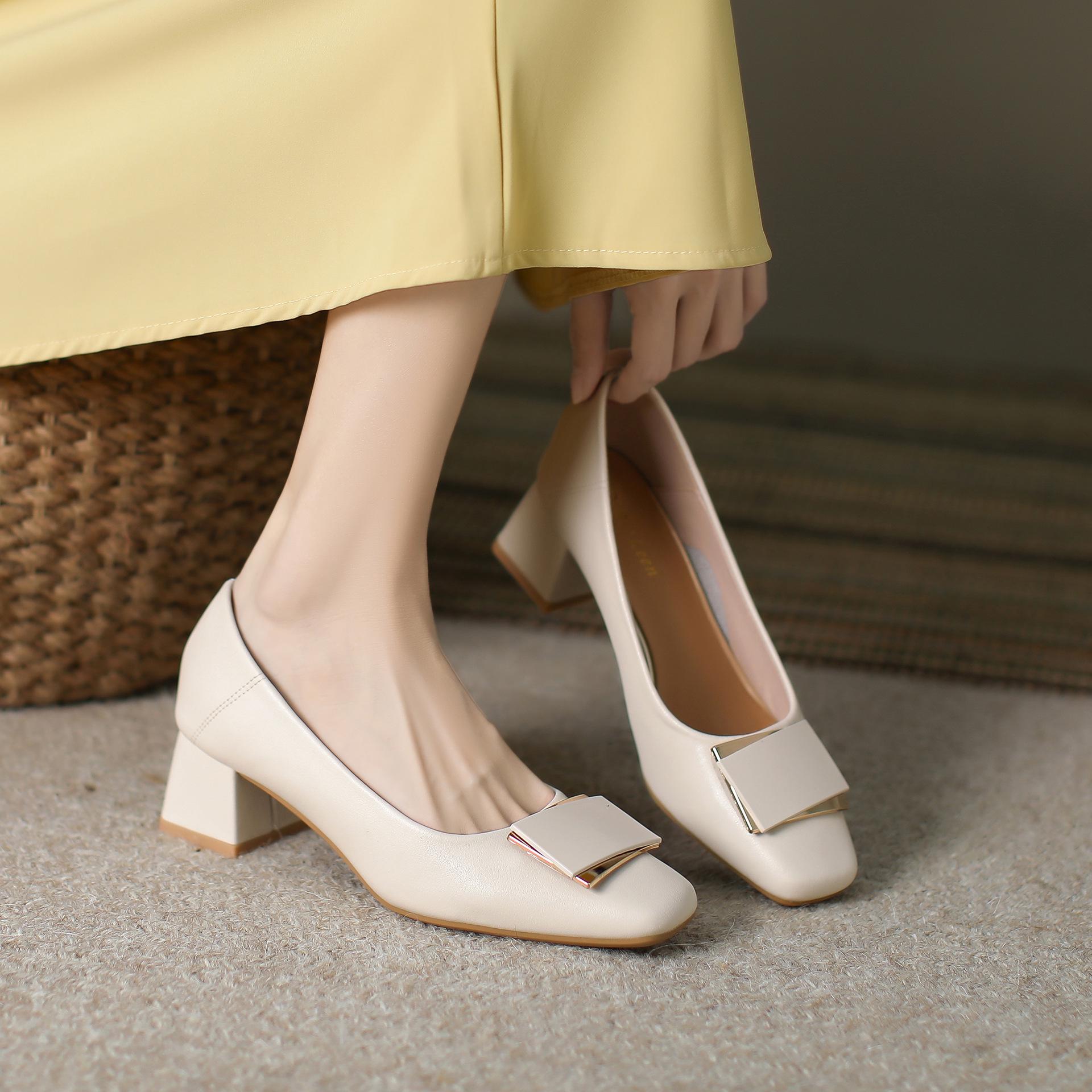 

Women s Black Leather Professional Chunky Mid Heel Tassel Shoes for Comfortable Long Standing 36 абрикосовий