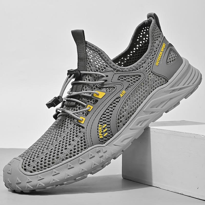 Mesh Shoes Men's 2025 Summer New Breathable One-pedal Men's Shoes Soft Sole Non-slip Mesh Hollow Lightweight Sports Shoes