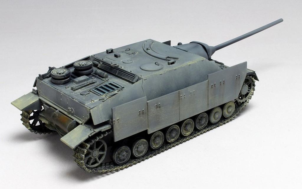 Platz/Italeri 1/35 World of Tanks German Army Jagdpanzer IV Lang Plastic Model WOT39510