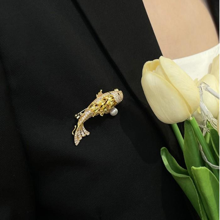 High-End Vintage Zirconia Inlaid Lucky Koi Fish Brooch - Fashionable Jewelry Pin for Women