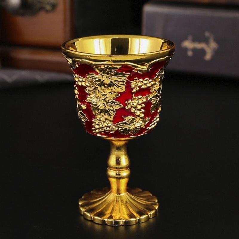 Mini Wine Glass, Multiple Colors Delicate Vintage Spirits Goblet, Alloy Portable Chalice Cup Friends Festive Decoration,1pcs